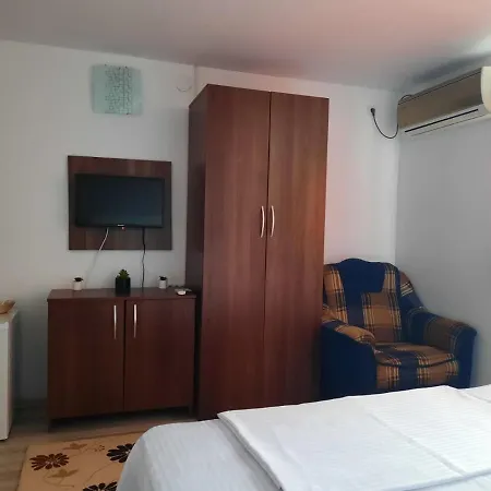 Guest house Casa Bianca-maria 4*